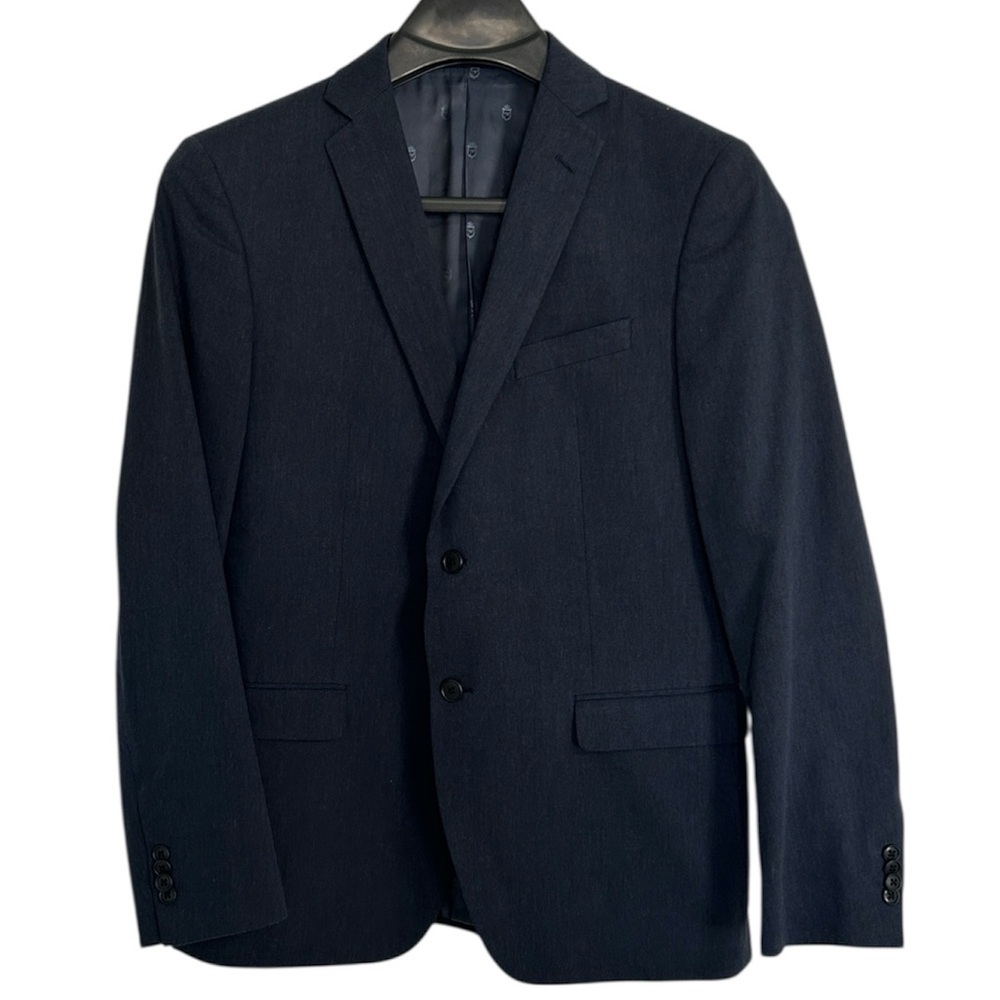 John Varvatos men’s Size 42R two button dark blue cotton blazer sport coat.